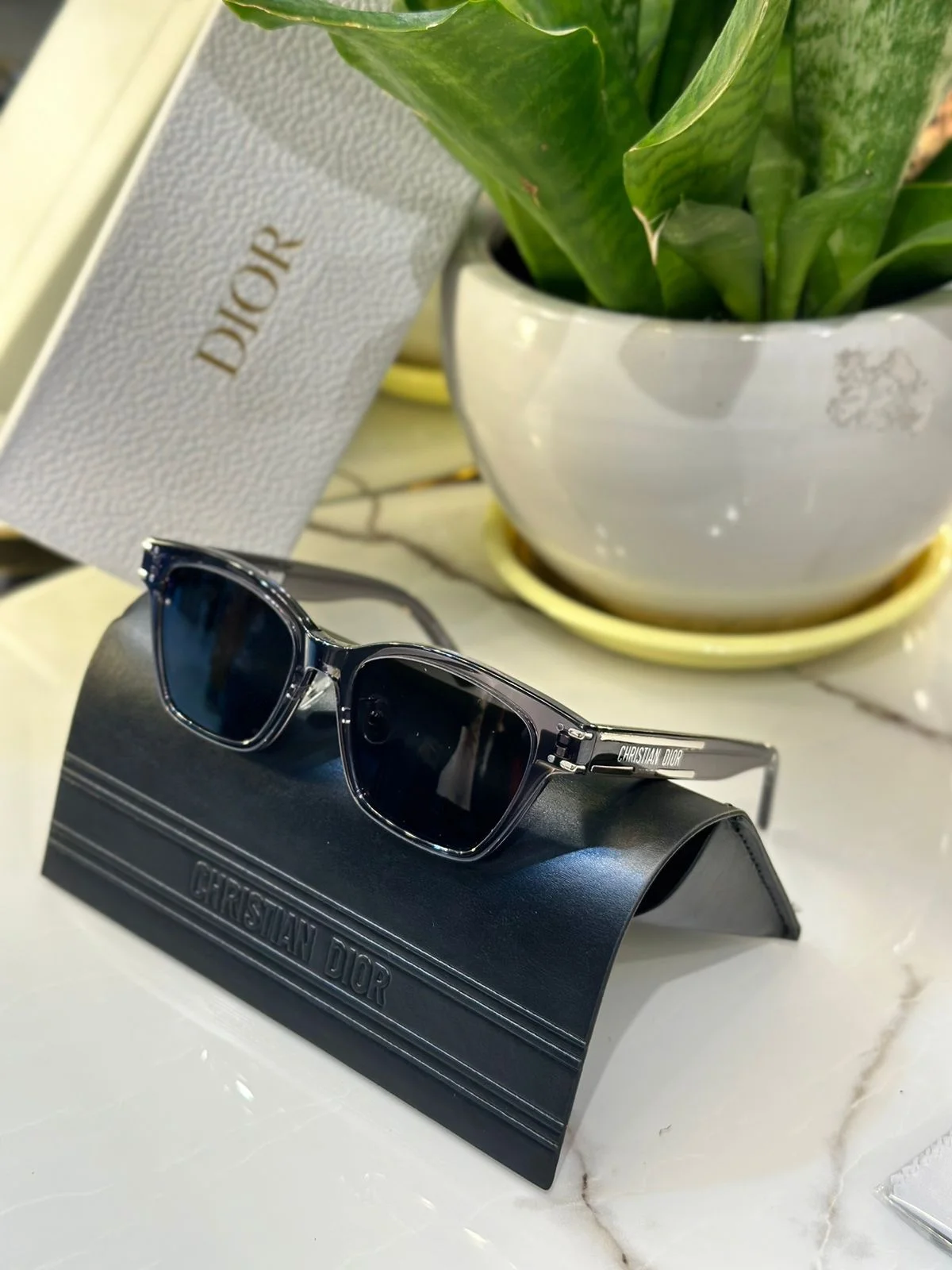 Dior