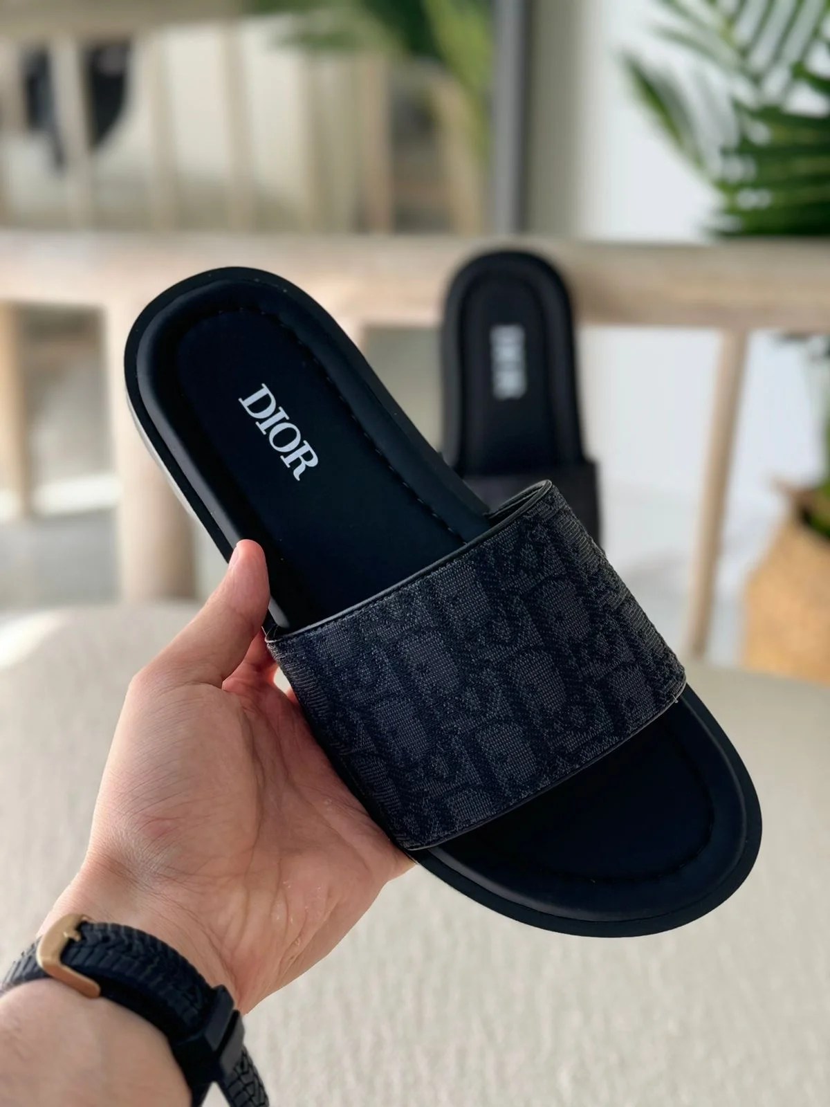 Dior