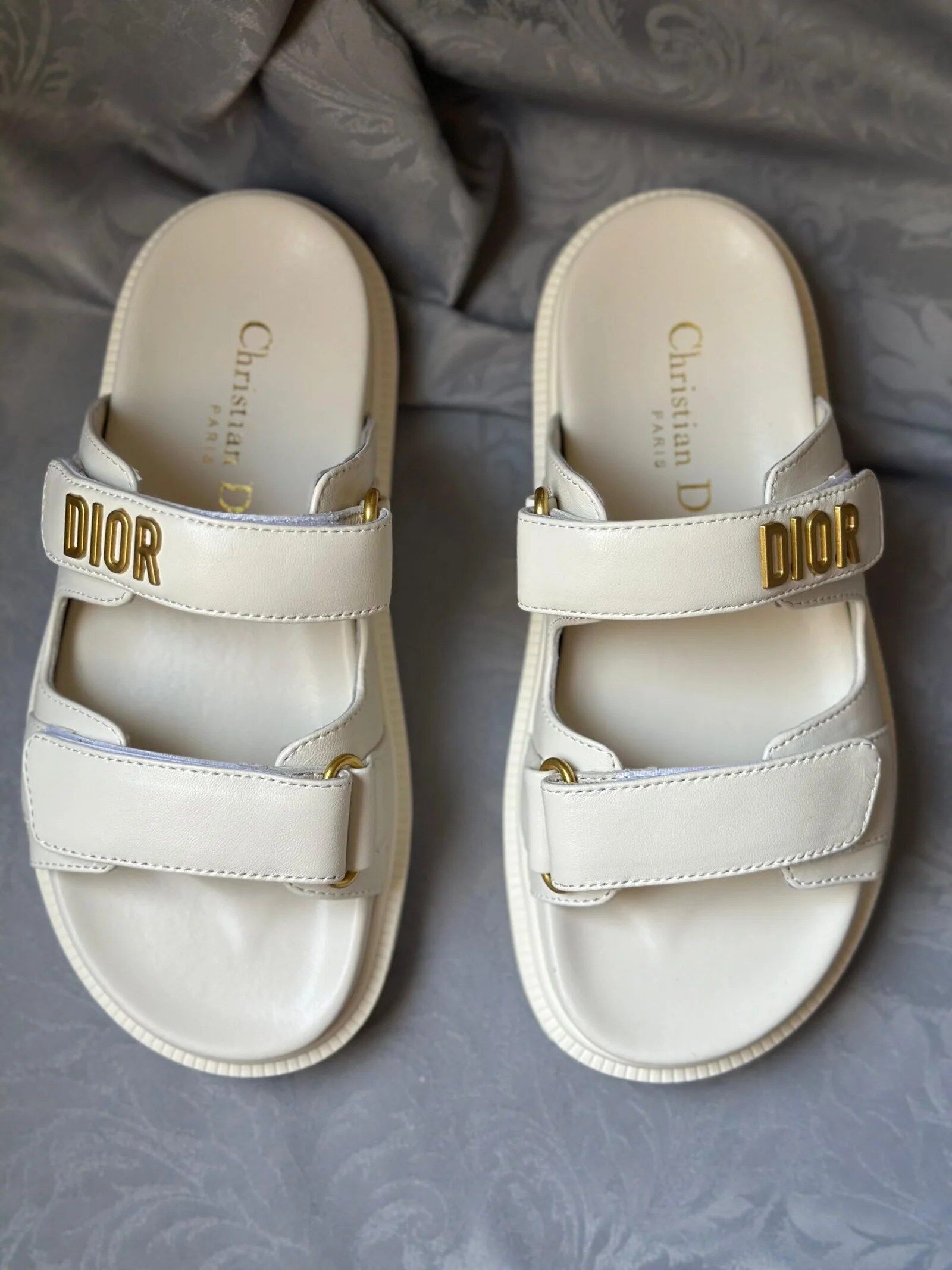 Dior