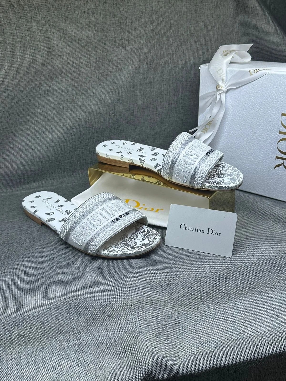 Dior