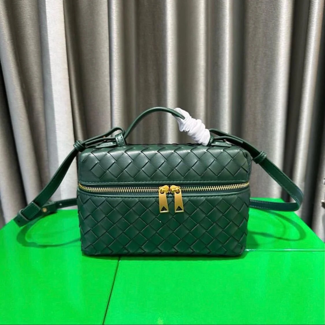 BOTTEGA