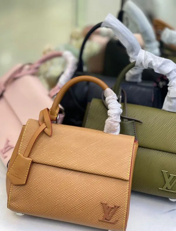 lv