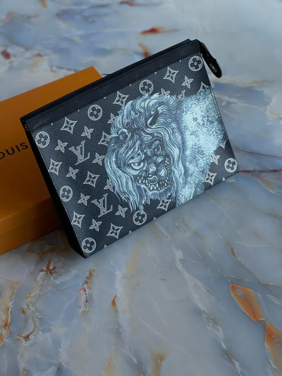Lv